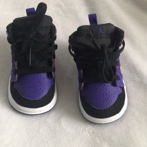 Jordan 1 Mid SE